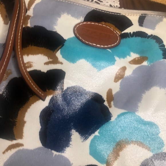 Fossil Blue Cloud Crossbody Canvas Leather Detail - Picture 3 of 8